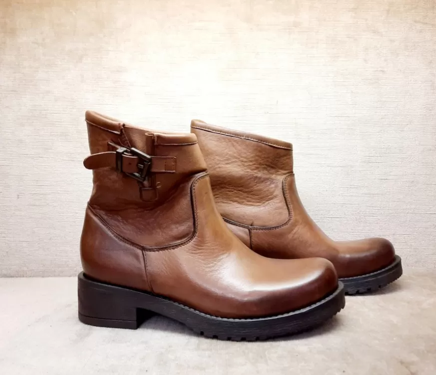 Donna CAMARRI CALZATURE Scarpe Donna | Stivaletto Asimmetrico In Pelle